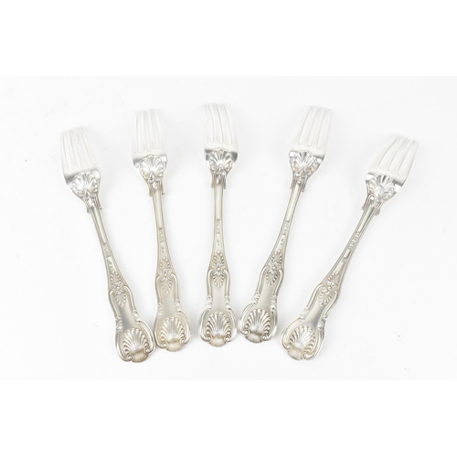 192 - A set of four late Victorian silver dinner forks by Holland, Aldwinckle & Slater, London 1897, in th... 