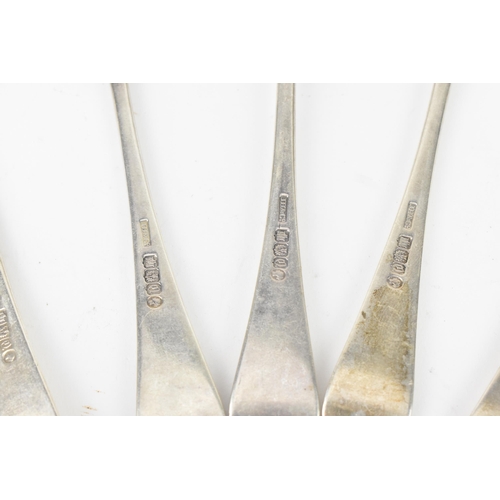 207 - A set of six Victorian Scottish silver dessert spoons by James Howden & Co, Edinburgh 1851, in the H... 