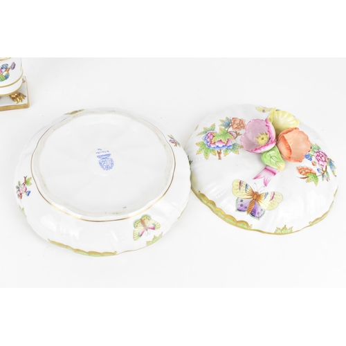 114 - A small collection of Herend porcelain in the 'Queen Victoria' pattern, to include a circular lidded... 