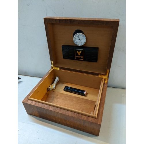 10 - A modern good quality humidor
Location: 1.2