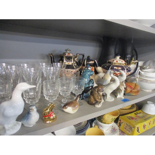 248 - A mixed lot of glass and ceramics to include Lladro geese and dog models, Royal Albert part teaset, ... 