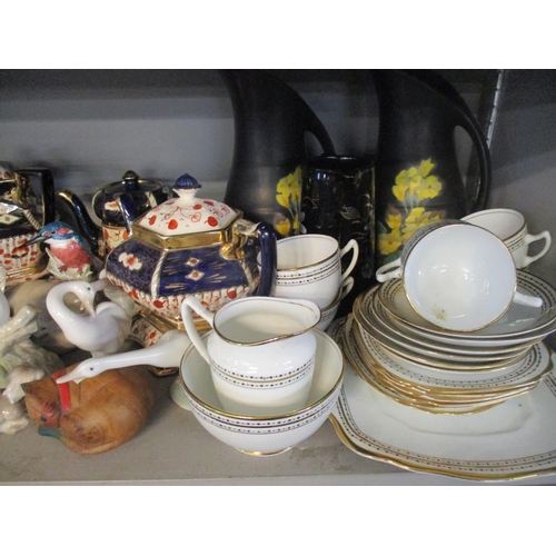 248 - A mixed lot of glass and ceramics to include Lladro geese and dog models, Royal Albert part teaset, ... 