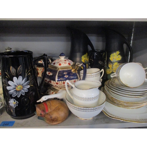 248 - A mixed lot of glass and ceramics to include Lladro geese and dog models, Royal Albert part teaset, ... 