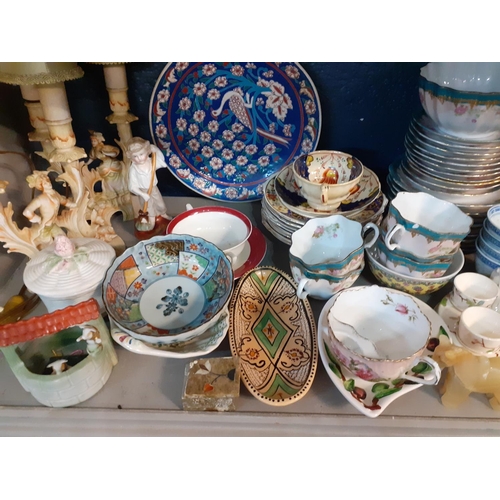 317 - Mixed 20th century ceramics and ornaments to include modern Oriental items. Location: 3:3