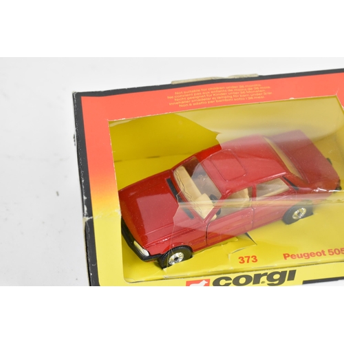 253 - A group of 1980's boxed Corgi toys to include Hyster Challenger 800, Mack container truck (yellow), ... 