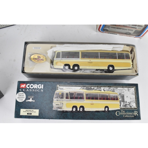 254 - A group of boxed model cars to include a large 1:18 scale European collectables American Airlines Lo... 