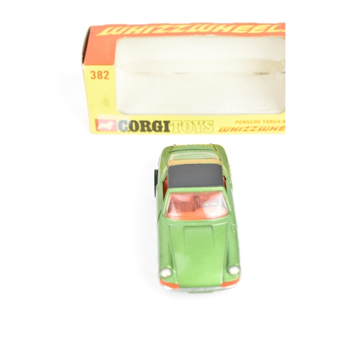 262 - Corgi Toys - A boxed Corgi 487 Chipperfields circus Landrover Parade vehicle, together with a limite... 