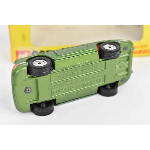 262 - Corgi Toys - A boxed Corgi 487 Chipperfields circus Landrover Parade vehicle, together with a limite... 