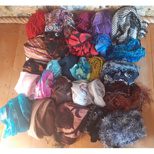 451 - A quantity of modern scarves and wraps to include Winser, Tie Rack, Besarani Collection, Accessorize... 