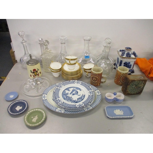 456 - A mixed lot of ceramics and glassware to include Cornish studio pottery, Aynsley cups and saucers, d... 