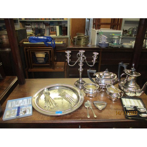 67 - Silver and silver plated items to include a Victorian small triangular Britannia Standard silver dis... 