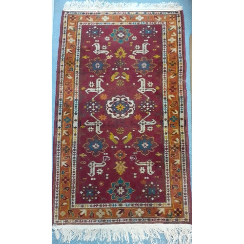 226 - A group of 5 small scatter and prayer mats to include Bokhara examples 
Location: RAB