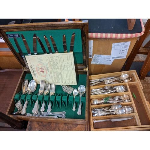 451 - An Elkington canteen of silver plated cutlery Location:A4B