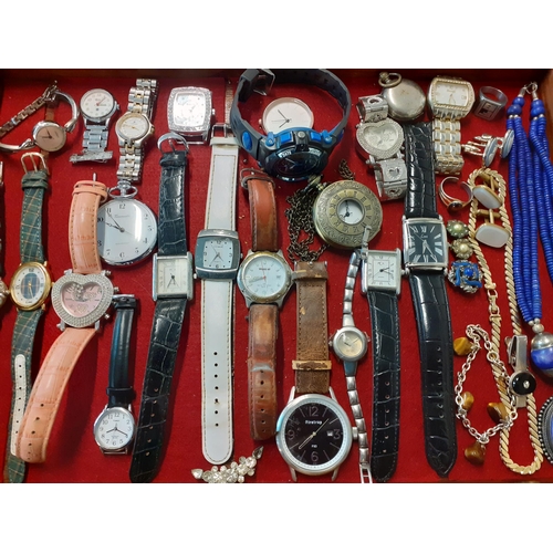 155 - Mixed dress rings and modern watches to include a boxed Soleus, together with cufflinks and a small ... 