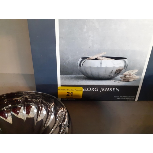 21 - A modern Georg Jensen bowl, a smaller matching bowl and scoop, designed by Philip Bro Ludwigsen
Loca... 