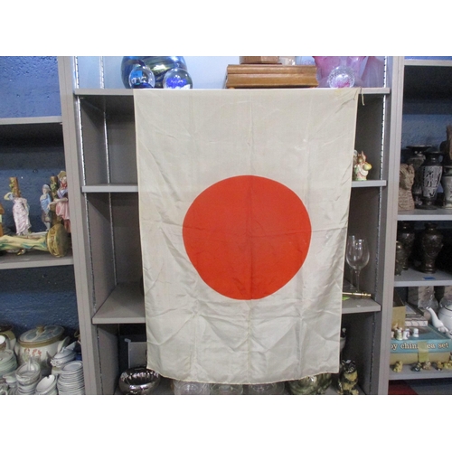 286 - A probable WWII Japanese silk flag Location: 10.2