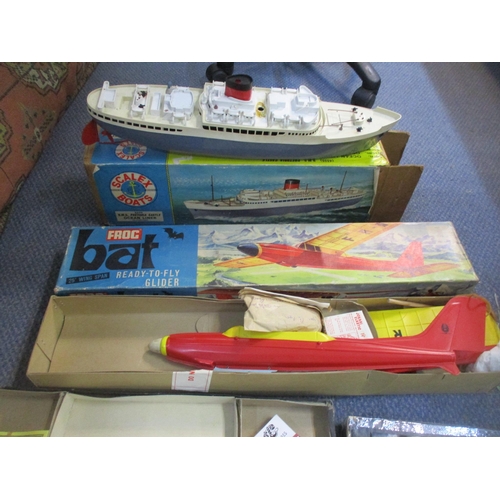 146 - A group of toys and board game to include Scalex Boats model of RMS Pretoria Castle Ocean liner, a F... 