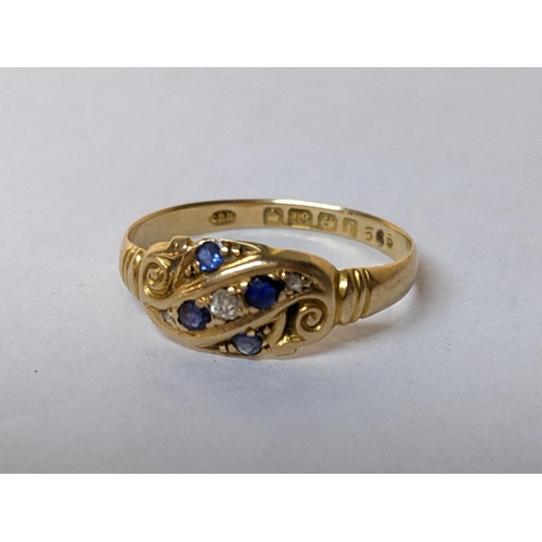 102 - An 18ct gold diamond and sapphire ring, 1,9g Location: RING