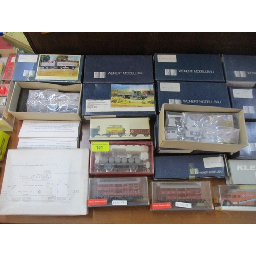 151 - A collection of HO scale model railway kits, models and accessories to include mainly Weinert modelb... 