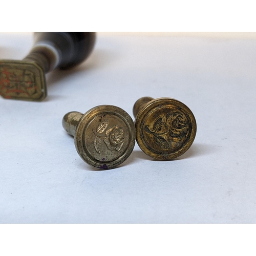 210 - Two Victorian agate desk seals together with two gilt metal seals
Location: CAB3