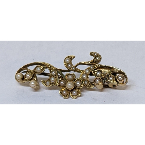 217 - A late 19th/early 20th century 15ct gold seed pearl brooch, 3.9g
Location: CAB5