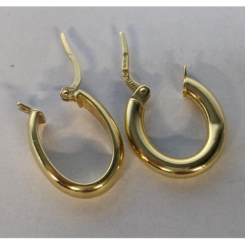 47 - A pair of 18ct gold diamond earrings, 2g
Location: CAB3