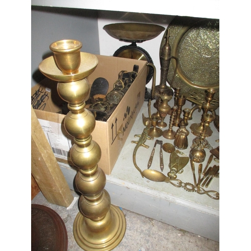 163 - A quantity of brassware to include various lady tea bells, desk bells and others, horse brasses, a p... 