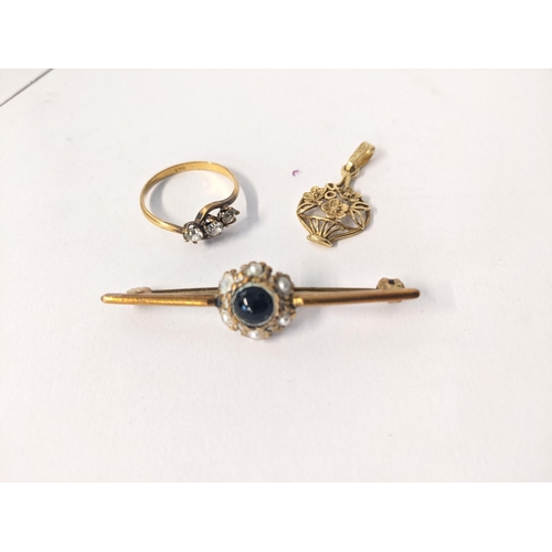 171 - A gold pendant, 1.2g, a gilt ring and a gilt brooch set with seep pearls
Location: CAB5