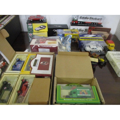 360 - A small collection of vintage diecast model vehicles to include a Jaguar Mk II Bedfordshire police c... 