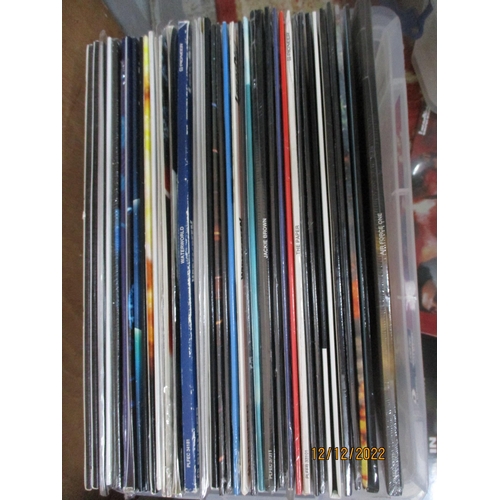 119 - A quantity of various laser disc films to include Indiana Jones Trilogy, Night and the City and Mich... 