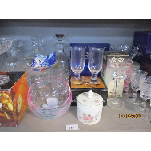 211 - A selection of mixed glassware, many boxed, to include decanters, Stuart Crystal, Dartington coffee ... 