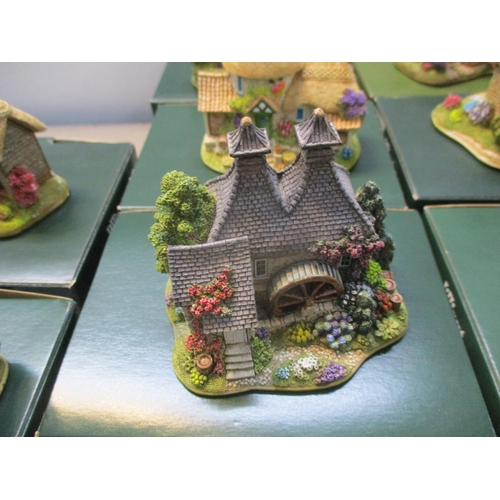 231 - A collection of boxed Lilliput Lane cottage, approx 30, to include Off the Beaten Track, Tollborth L... 