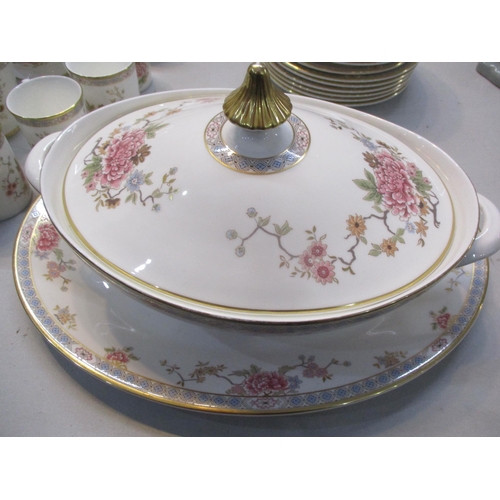 317 - A Royal Doulton Canton pattern dinner/tea set Location:10.2