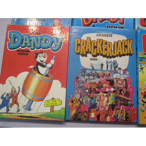 321 - A collection of annuals 1960s to 1980s to include The Beano and Dandy, along with 1935 Jubilee book ... 