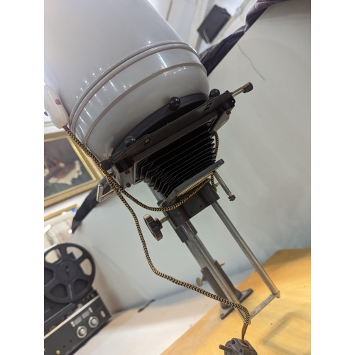 194 - A vintage photography, photo enlarger, A/F, Location:LWM