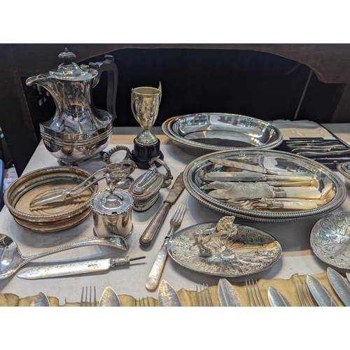 38 - A mixed lot of silver plate to include lidded dishes, flatware to include silver collared examples, ... 