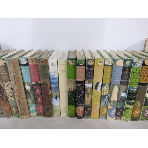 500 - A collection of Collins books to include 'The Highlands and Islands', 'The Sea Shore' and others
Loc... 