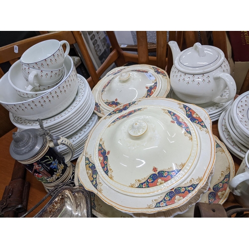 54 - Vintage Midwinter tableware and mixed ceramics,Location:A3B