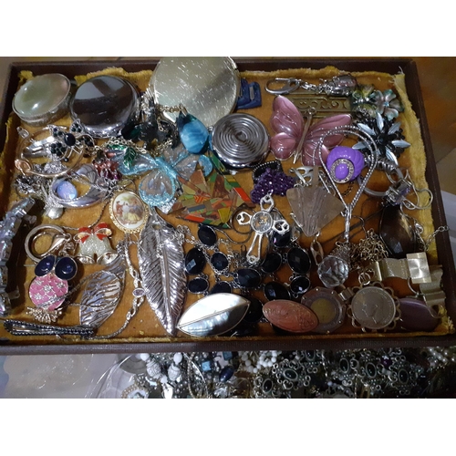 536 - A large quantity of costume jewellery to include a Lorus gents watch and blazer buttons Location: A1... 