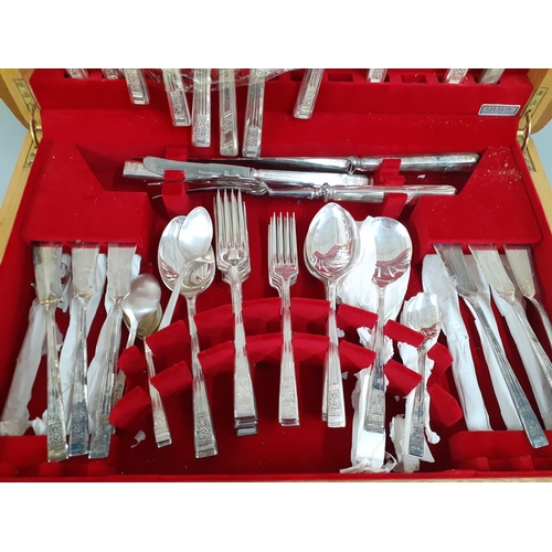 563 - A canteen of Viners silver plated Flexfit cutlery
Location: A3M