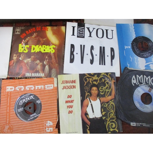 99 - A collection of 45rpm singles to include Jermaine Jackson, Duran Duran, the Everley Brothers, The Mo... 