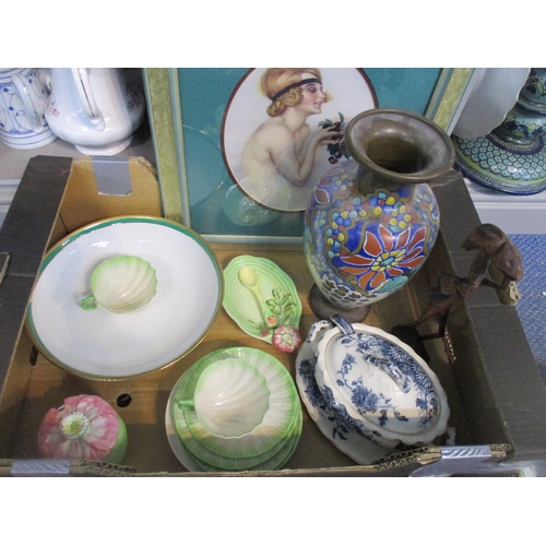 48 - A mixed lot of Art Deco and later ceramics to include a Hollohaza cabaret set on tray, Beleek china,... 