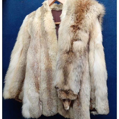 269 - A late 20th Century, possibly 1970's, red fox jacket 40