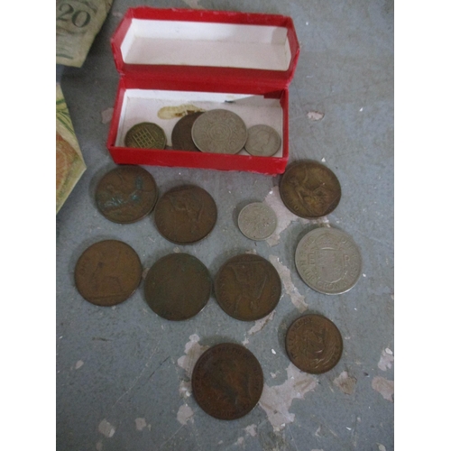 154 - A small group British, Portuguese and other coins and banknotes
Location: BWR