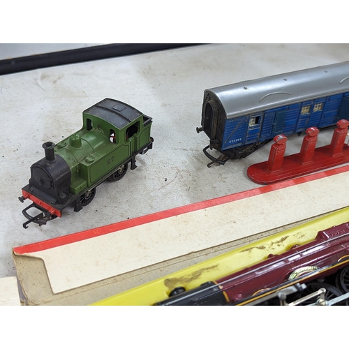 183 - Mixed model railway items to include tri-ang Princess Elizabeth engine, and other rolling stock, and... 