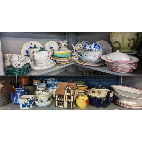 222 - A mixed lot of ceramics to include a Denby part tea set, Tuscan 'Windsor' part tea set, mixed plates... 