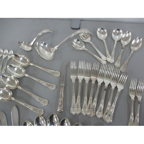 258 - A selection of George Sheffield silver plated cutlery, Heirloom collection, King Design, approx 90
L... 