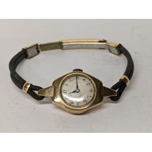 61 - A mid 20th century Roamer 9ct gold ladies wristwatch, hallmarked Birmingham 1951.
Location: CAB3