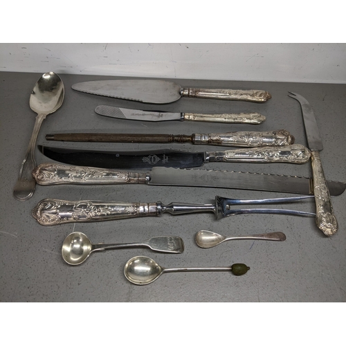 71 - Mixed silver to include a Georgian spoon, silver handled carving set
Location: A4M