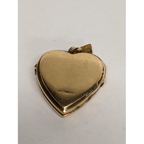 85 - A 9ct gold heart shaped pendant, 4.8g, together with a gold plated brooch
Location: CAB5